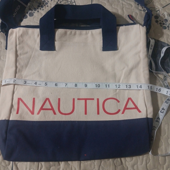 Nautica Cream and Blue Tote Bag with Sporty Design - Picture 5 of 7
